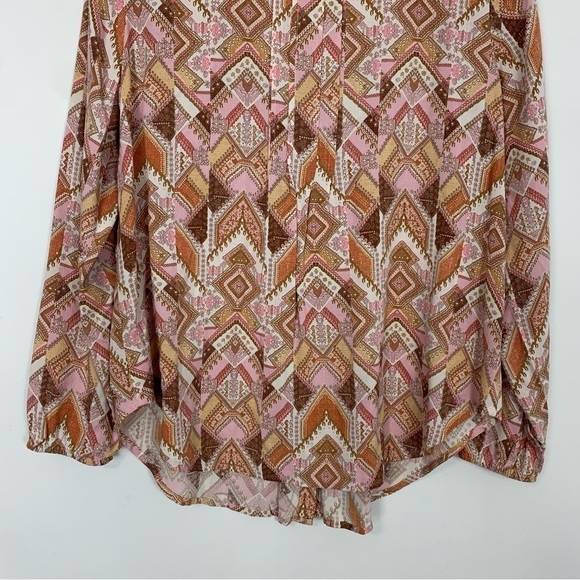 J. Jill Pleated Earthy Peach Tribal Print Blouse Size Petite Small - Picture 8 of 11